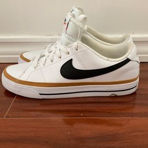 Women’s Nike Court Legacy Sneaker